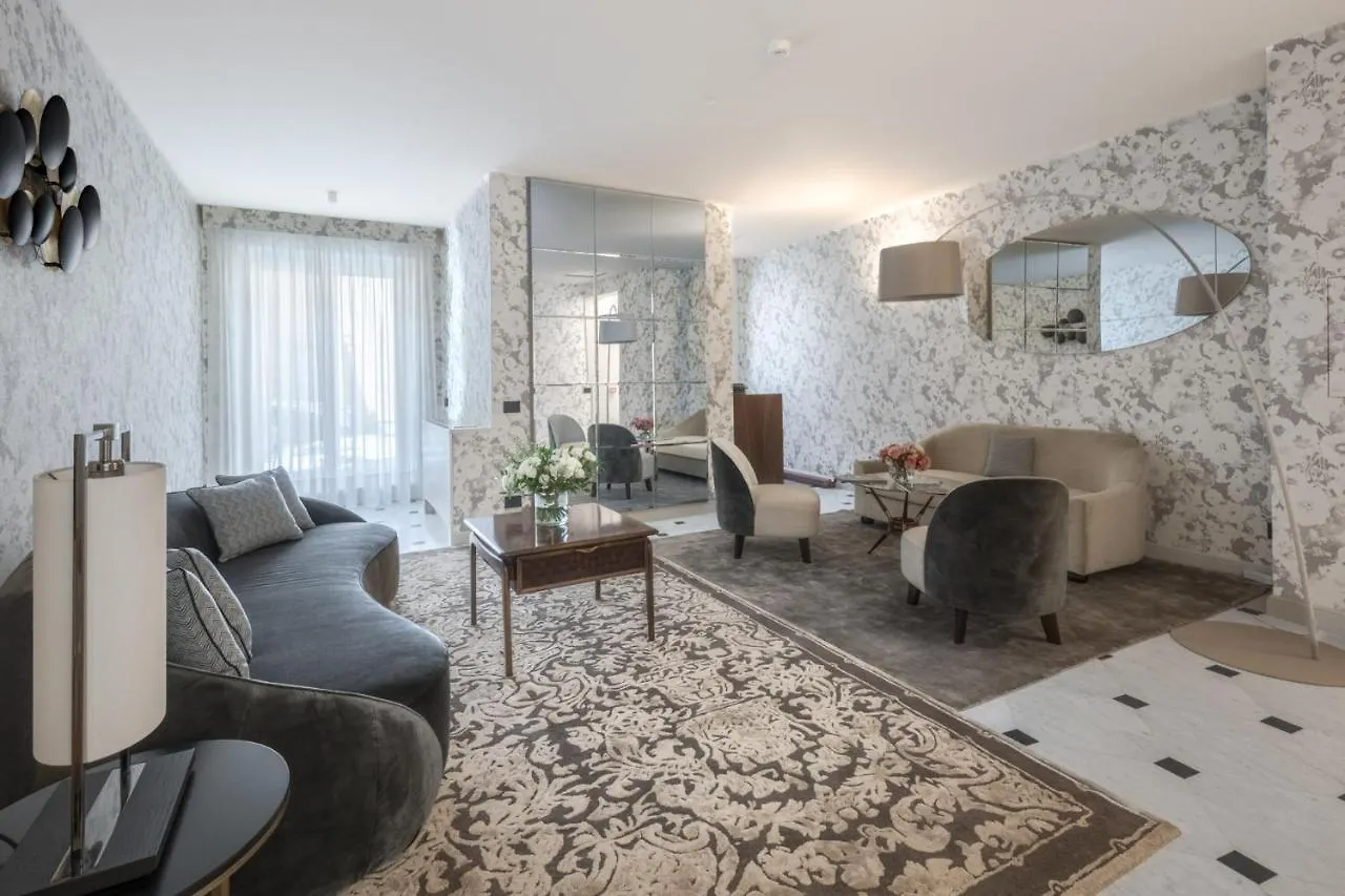 Palazzo Signoria Luxury Apartments 2-David Florence 0*,  Italy