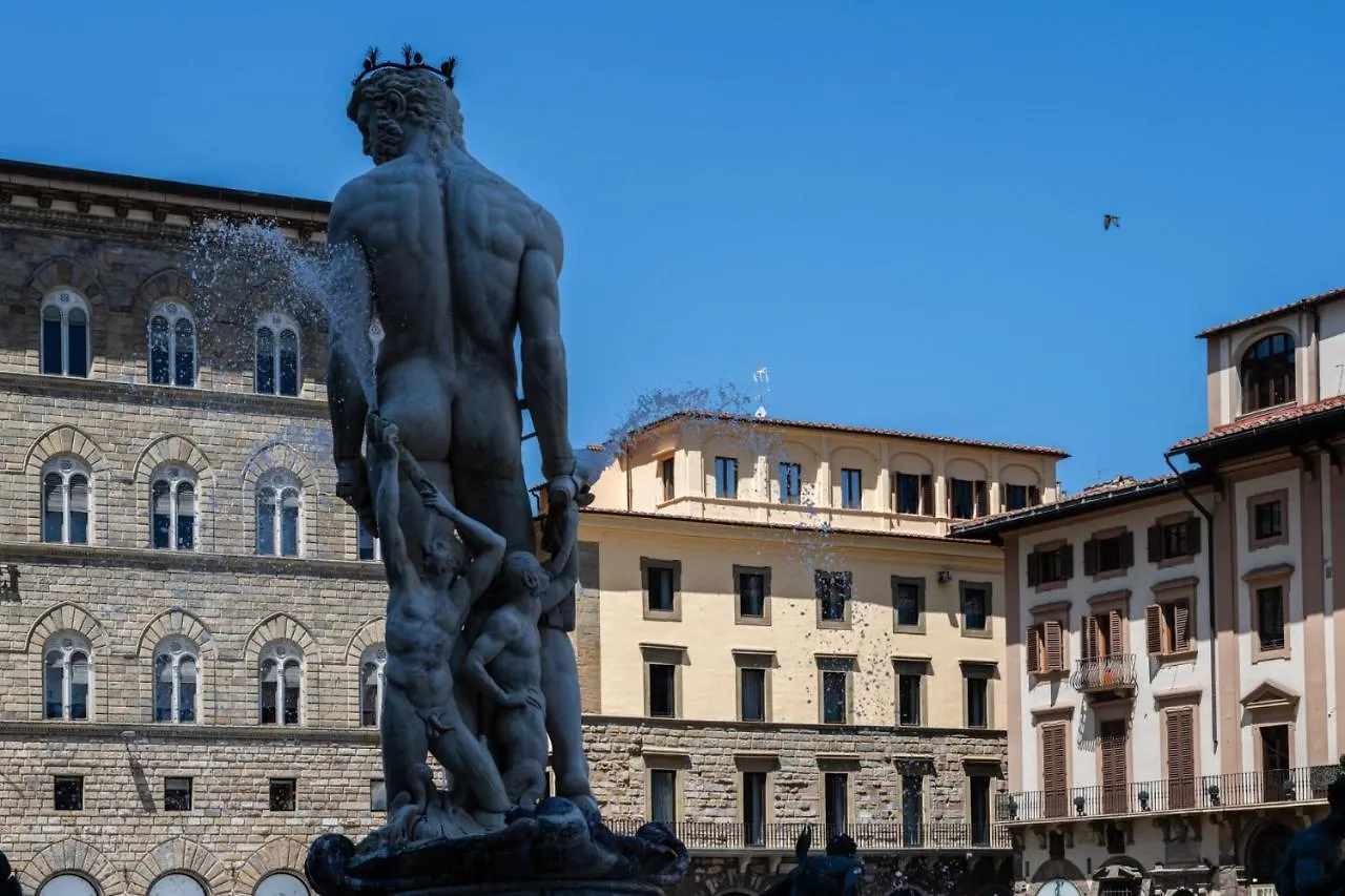 Palazzo Signoria Luxury Apartments 2-David Florence Italy
